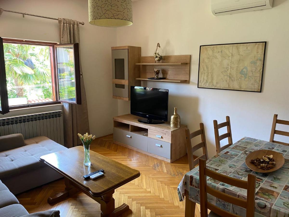 Apartmani Ana Borovac Funtana Kültér fotó
